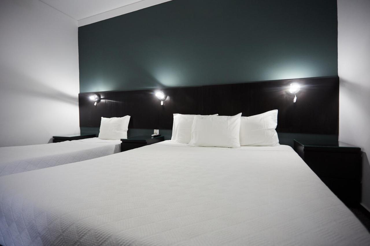 בריירו Residencial Principe Guest House מראה חיצוני תמונה